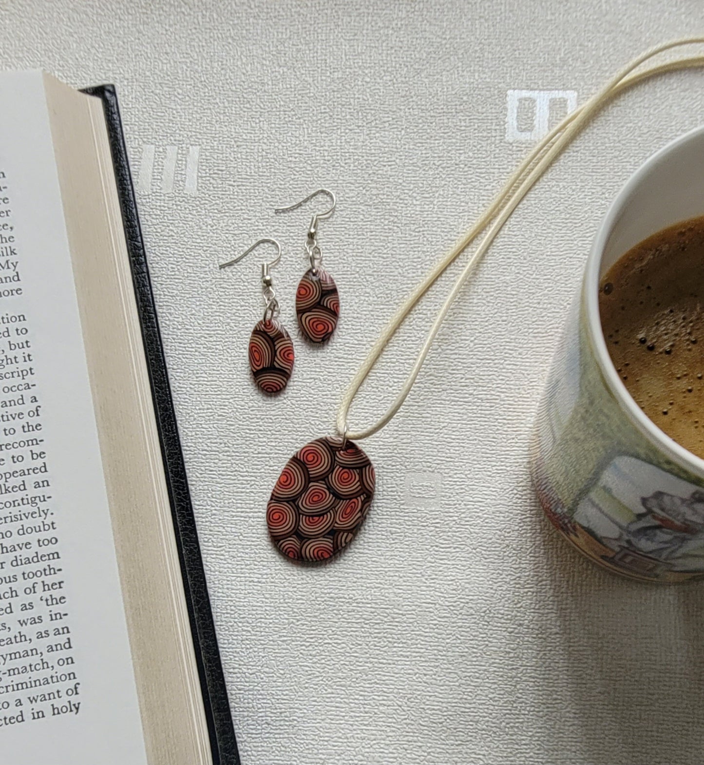 PC104. Pink Swirl Oval Pendant