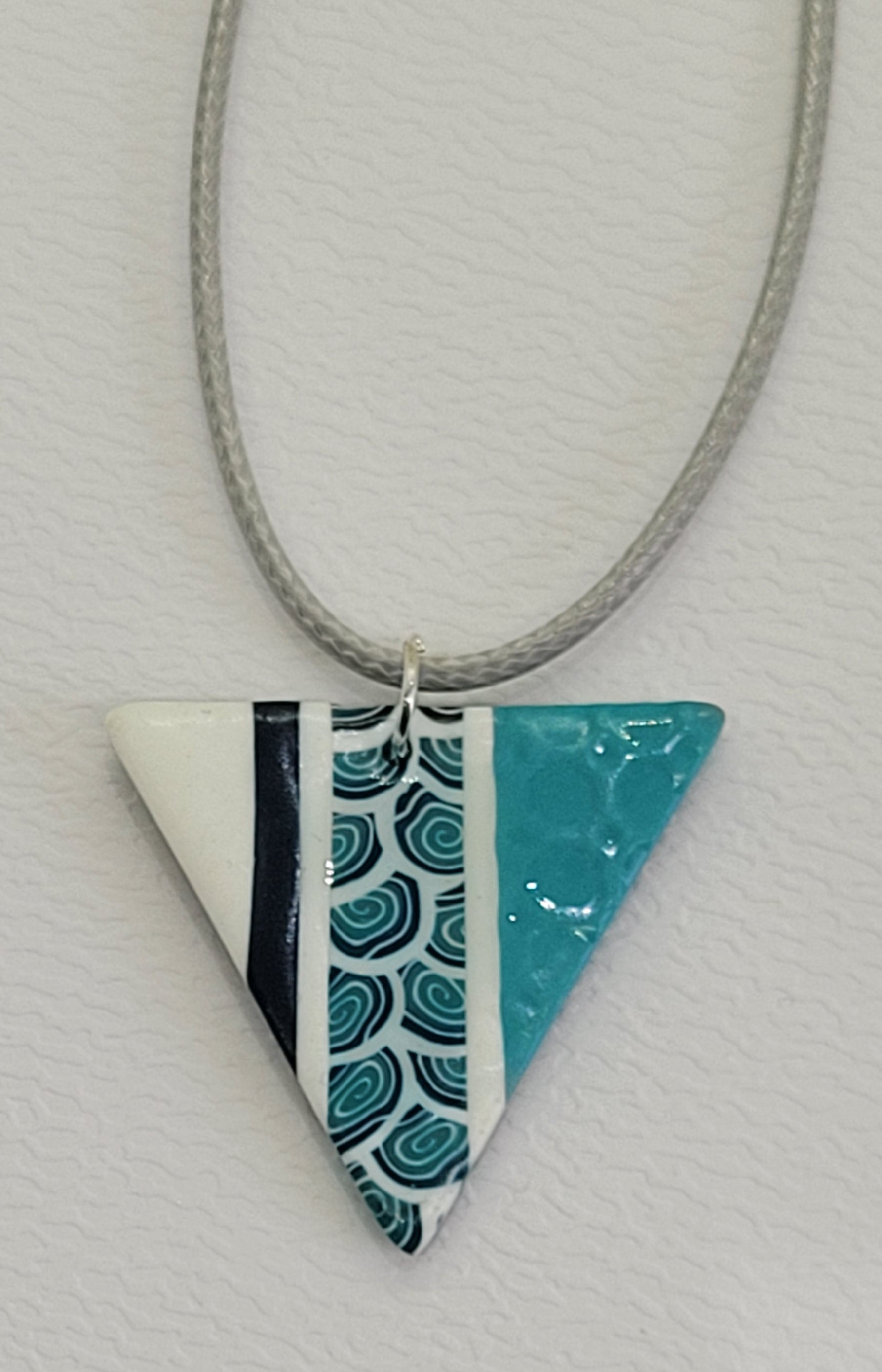 Handmade Resin Dalbergia Pendant factory Turquoise Necklace Triangle Art Fan Necklace Creative Simple Sweater Chain Name Customizable