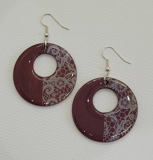 W102. Burgundy & Lace Circle Earrings